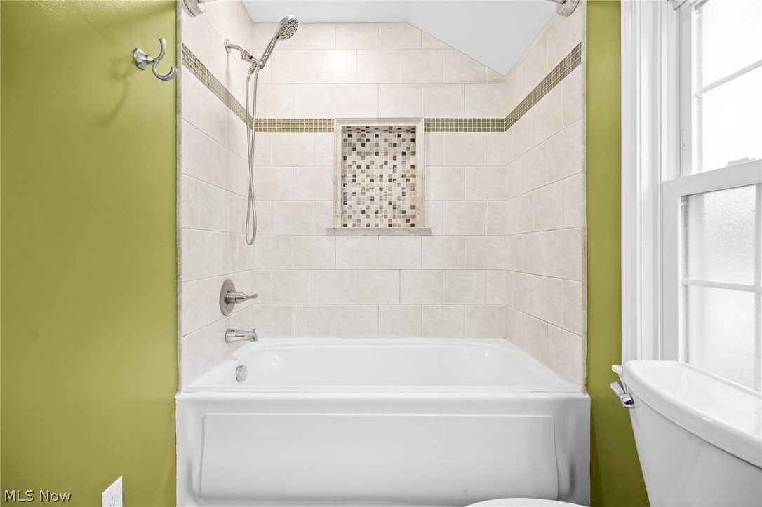1272 Gordon Road Lyndhurst OH 44124