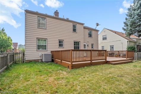 1272 Gordon Road Lyndhurst OH 44124