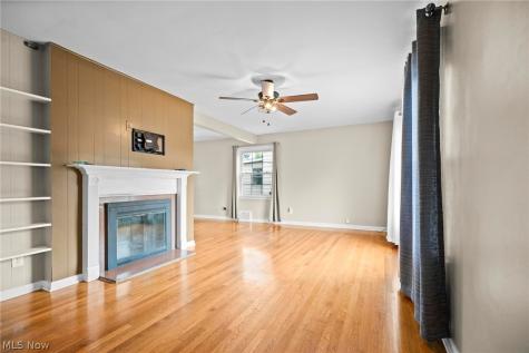 1272 Gordon Road Lyndhurst OH 44124