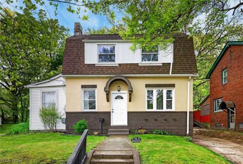 1967 Tonawanda Avenue Akron OH 44305