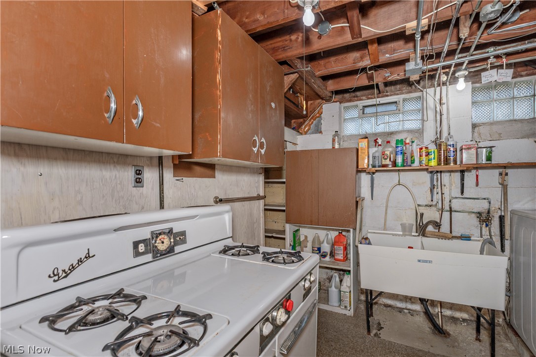 16897 Mapleboro Avenue Maple Heights OH 44137