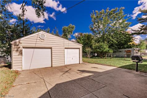 16897 Mapleboro Avenue Maple Heights OH 44137