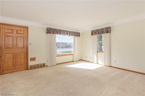 16897 Mapleboro Avenue Maple Heights OH 44137