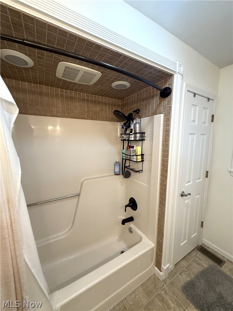 1088 Iroquois Run Macedonia OH 44056