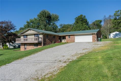 6093 Joliat Avenue Louisville OH 44641