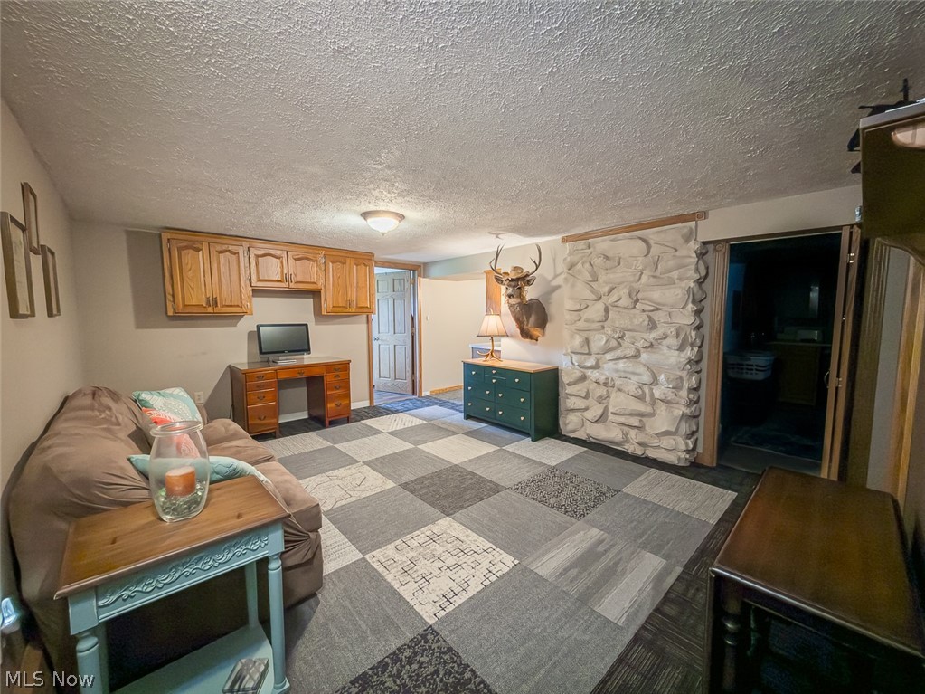 6093 Joliat Avenue Louisville OH 44641