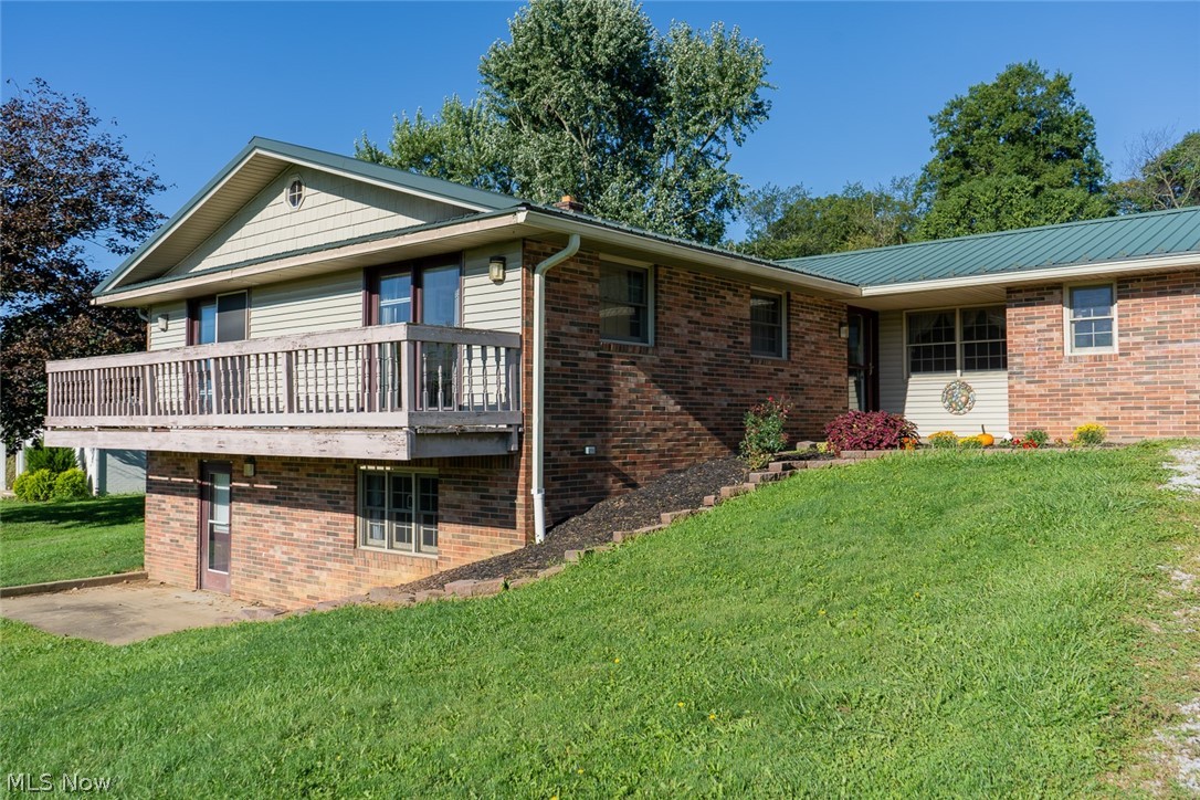 6093 Joliat Avenue Louisville OH 44641