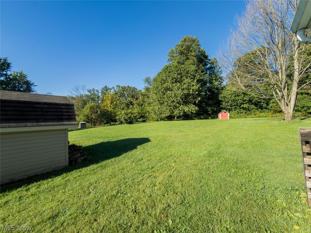 6093 Joliat Avenue Louisville OH 44641