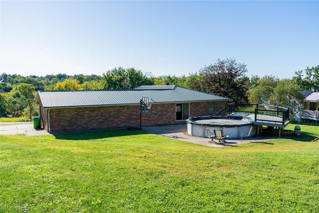 6093 Joliat Avenue Louisville OH 44641