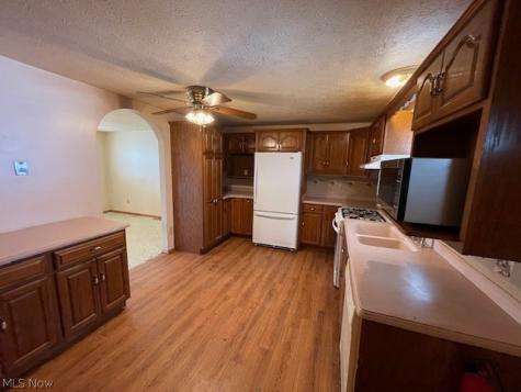 4036 Leavitt Road Lorain OH 44053