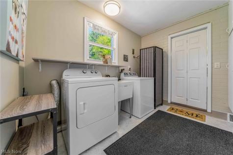 34429 Beach Park Drive Eastlake OH 44095