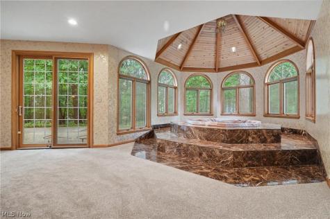 1455 Woodland Lane Silver Lake OH 44224