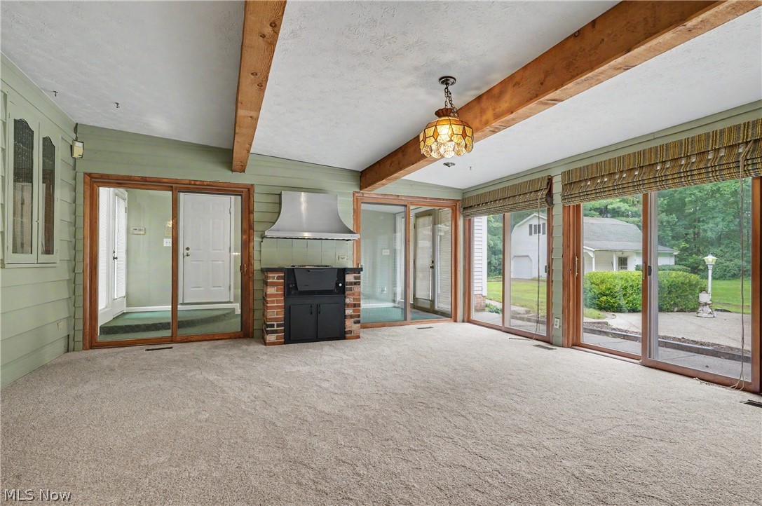 1455 Woodland Lane Silver Lake OH 44224