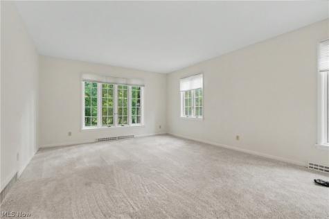 1455 Woodland Lane Silver Lake OH 44224