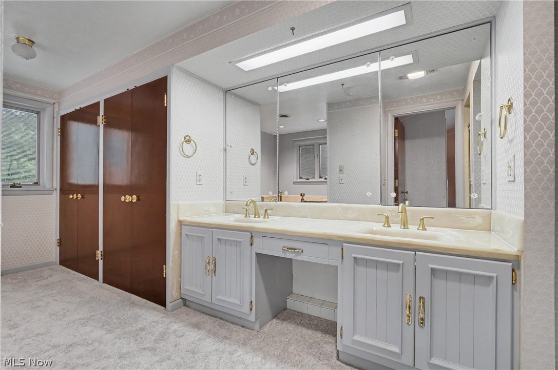 1455 Woodland Lane Silver Lake OH 44224