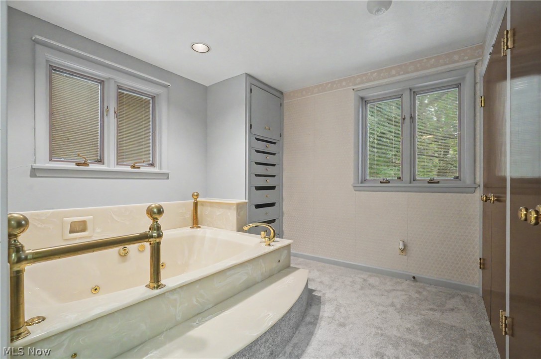 1455 Woodland Lane Silver Lake OH 44224