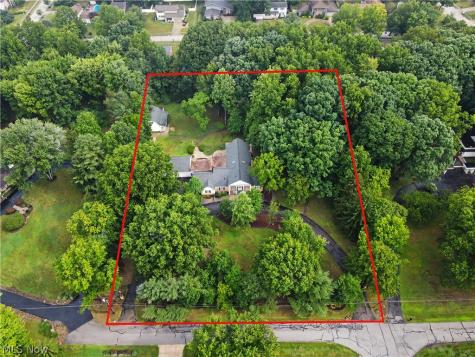 1455 Woodland Lane Silver Lake OH 44224