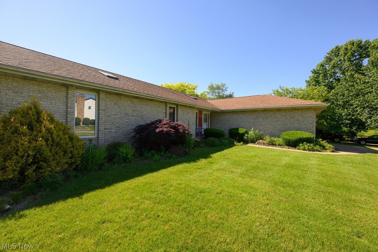 8251 Athens Avenue NW Massillon OH 44646