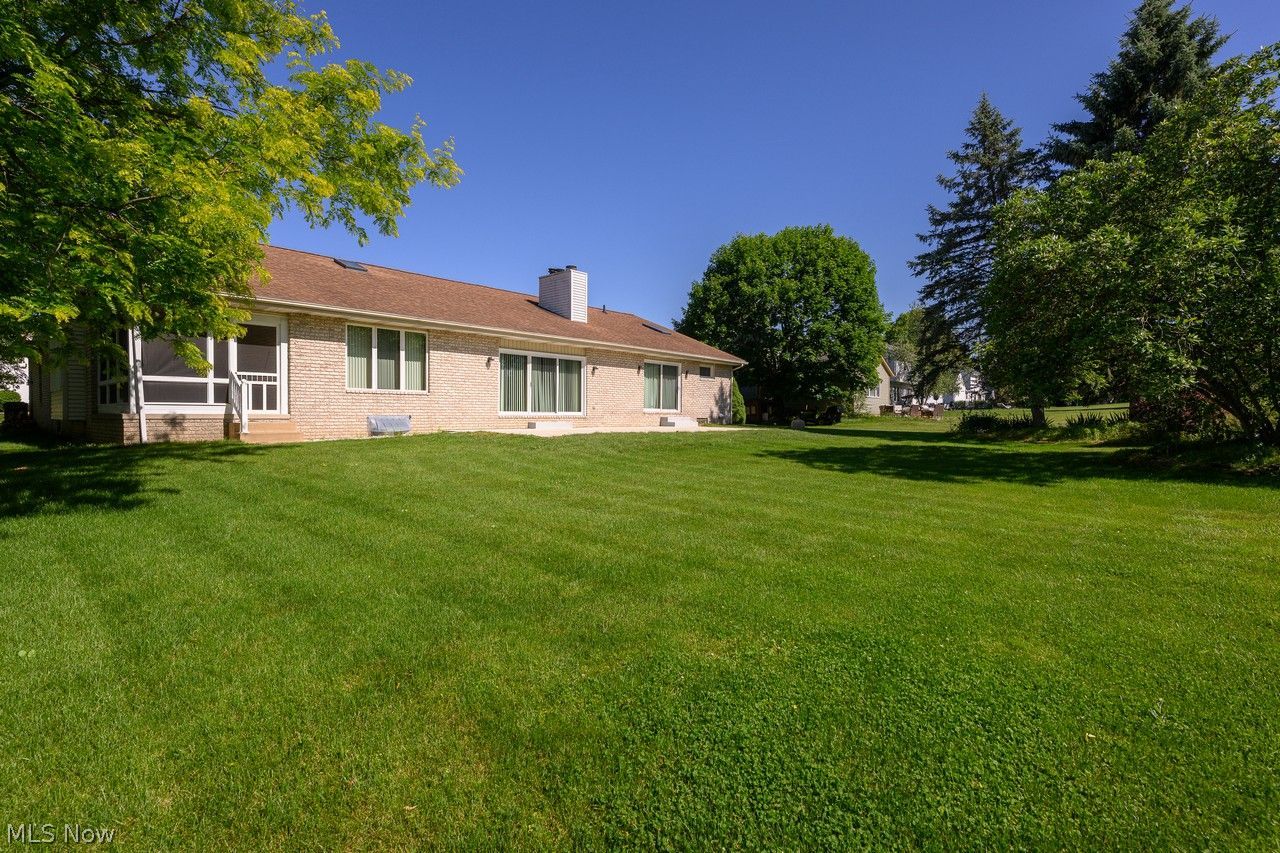 8251 Athens Avenue NW Massillon OH 44646