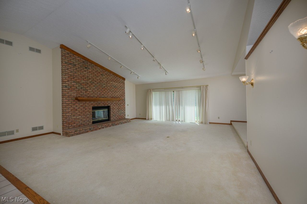 8251 Athens Avenue NW Massillon OH 44646