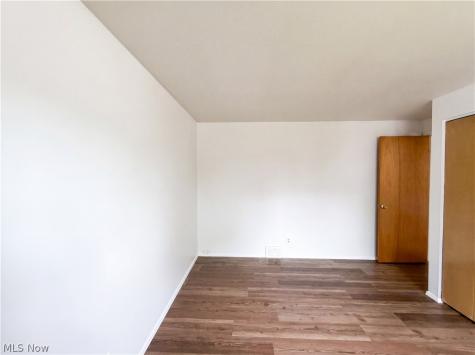 14122 Donald Drive Brook Park OH 44142