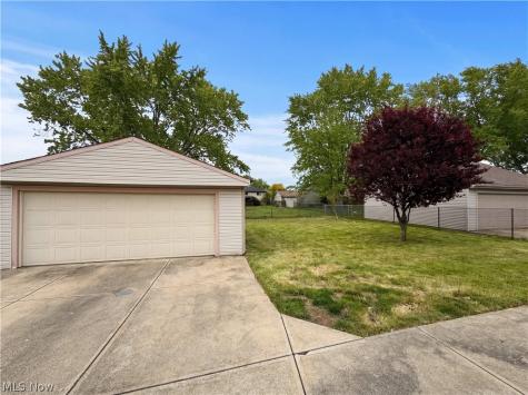 14122 Donald Drive Brook Park OH 44142