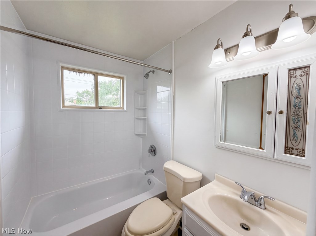 14122 Donald Drive Brook Park OH 44142