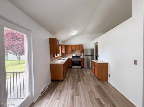 14122 Donald Drive Brook Park OH 44142