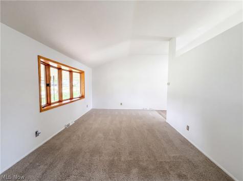 14122 Donald Drive Brook Park OH 44142
