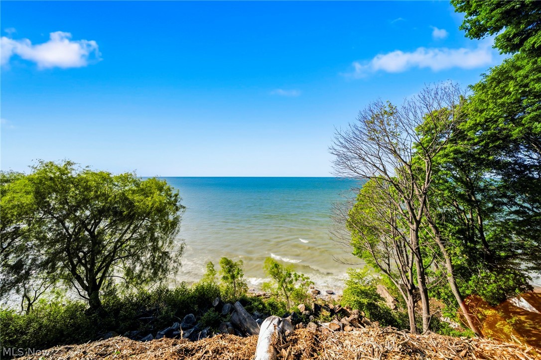 1050 Lake Road Conneaut OH 44030