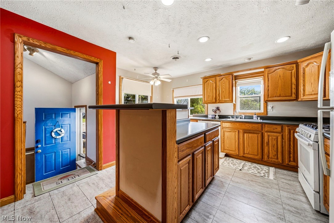 1050 Lake Road Conneaut OH 44030