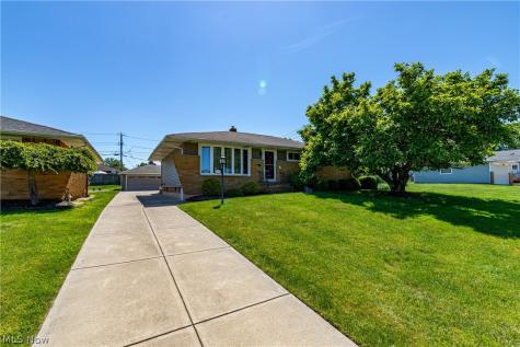 7313 Whitaker Drive Parma OH 44130