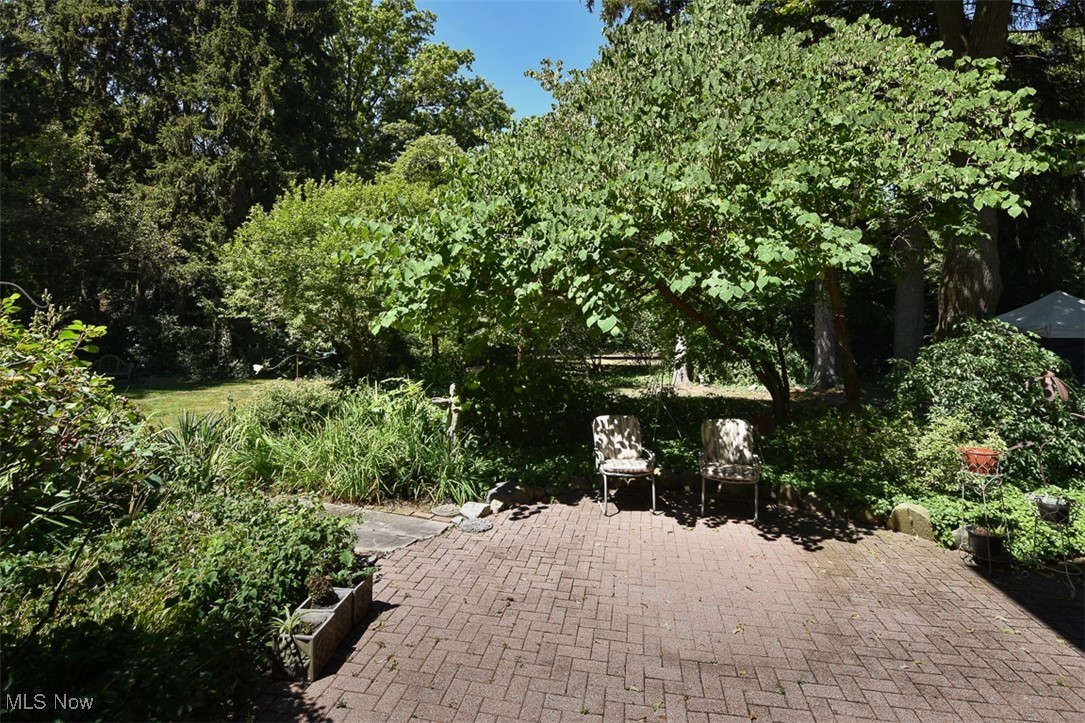 382 Bassett Road Bay Village OH 44140