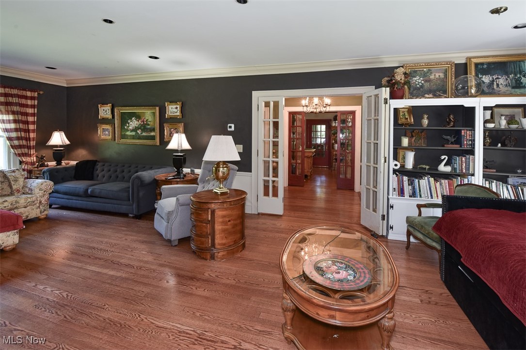 382 Bassett Road Bay Village OH 44140