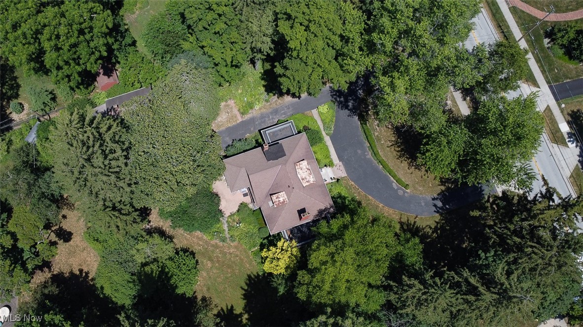 382 Bassett Road Bay Village OH 44140