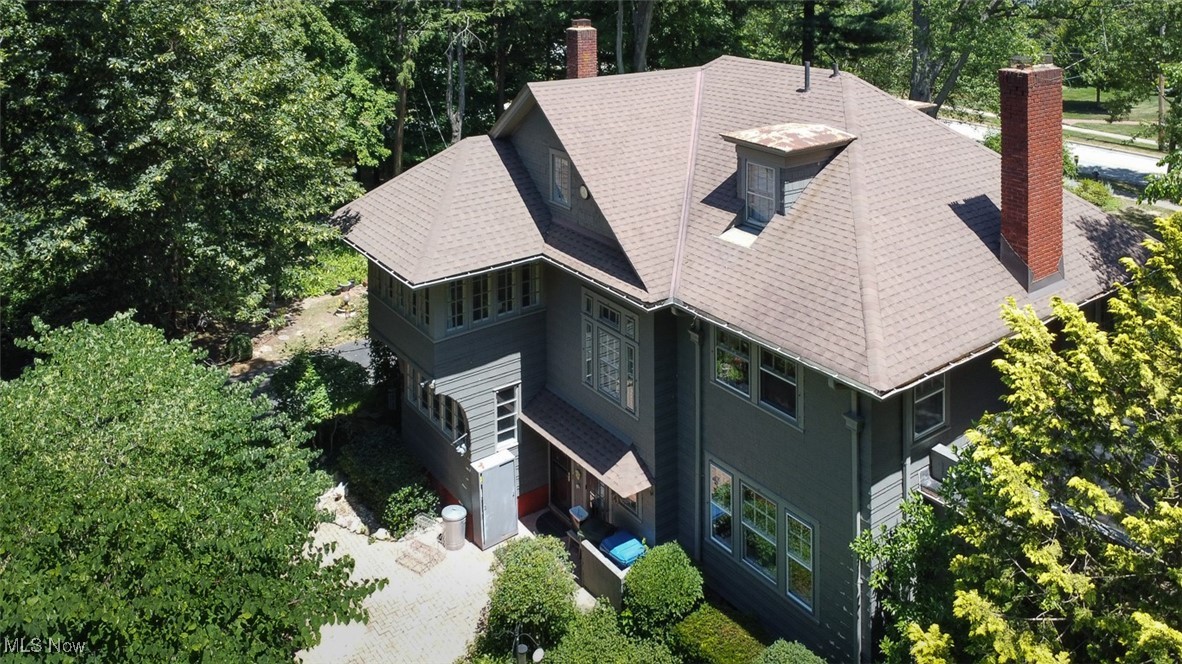 382 Bassett Road Bay Village OH 44140