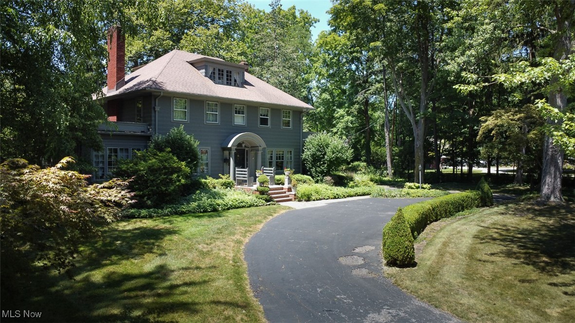 382 Bassett Road Bay Village OH 44140