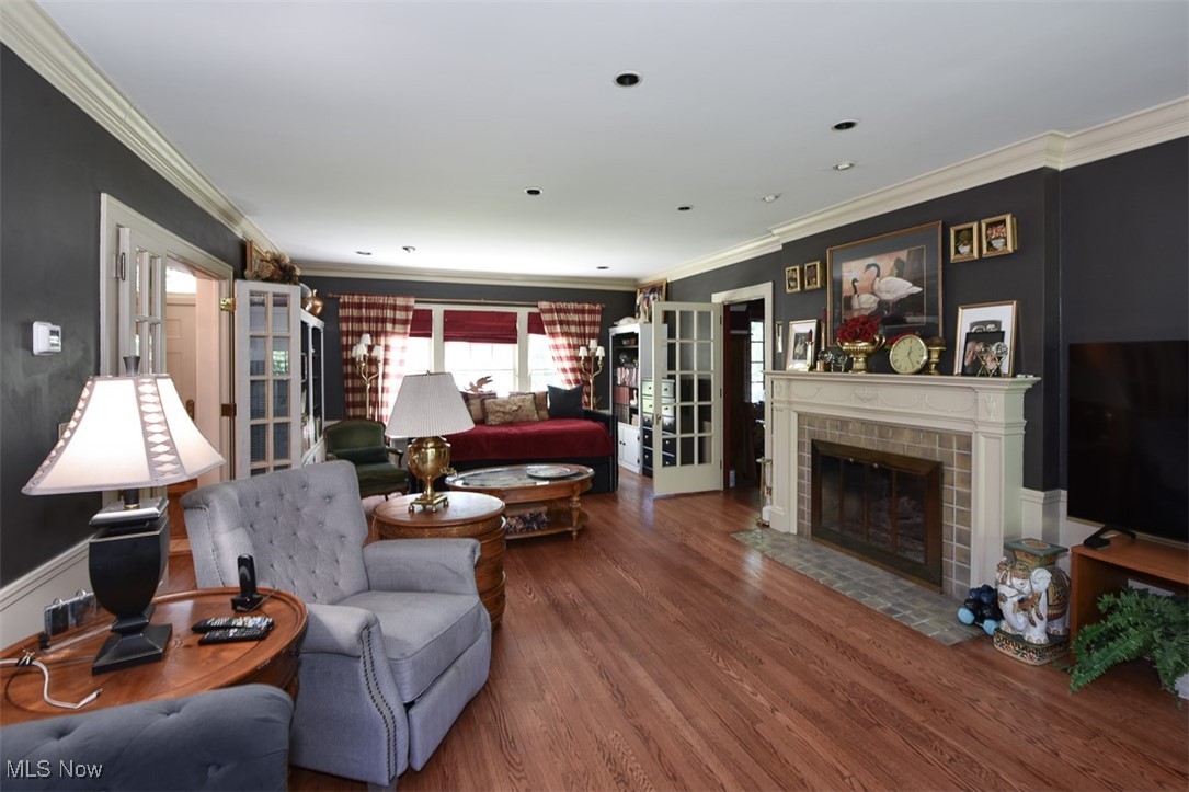 382 Bassett Road Bay Village OH 44140