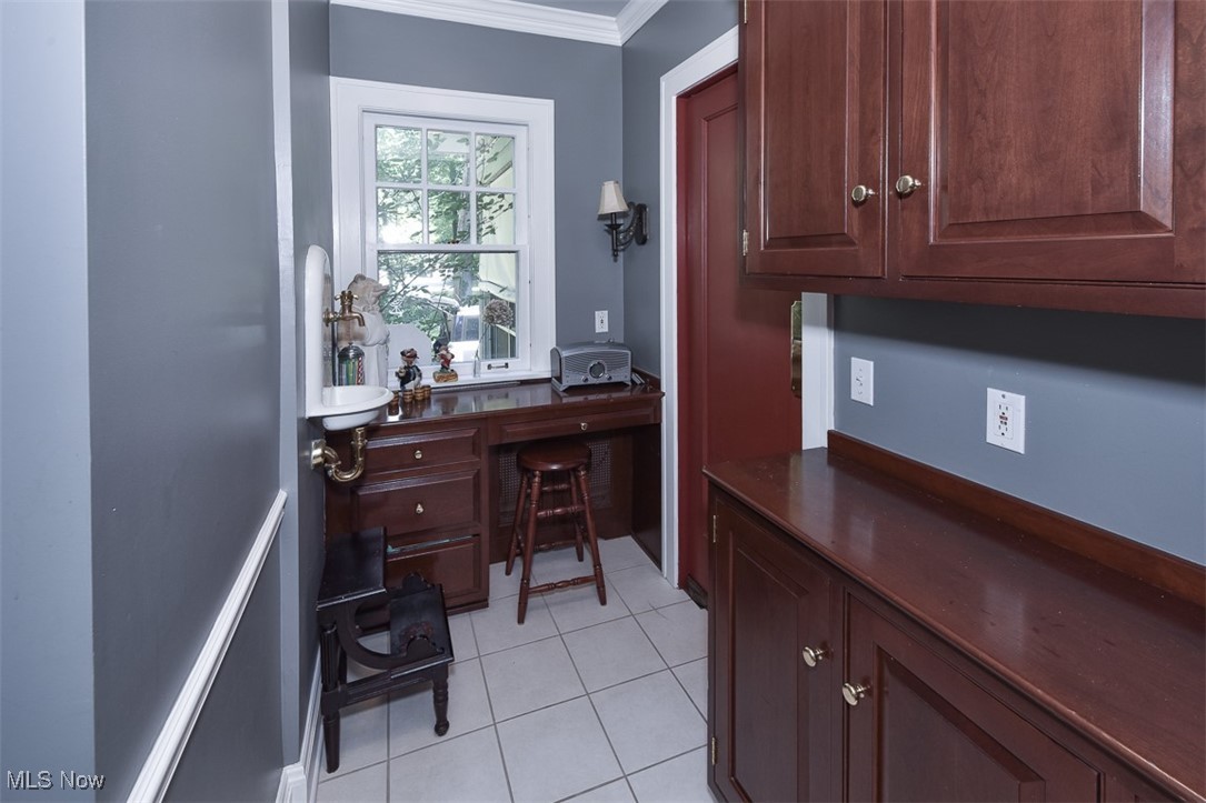 382 Bassett Road Bay Village OH 44140