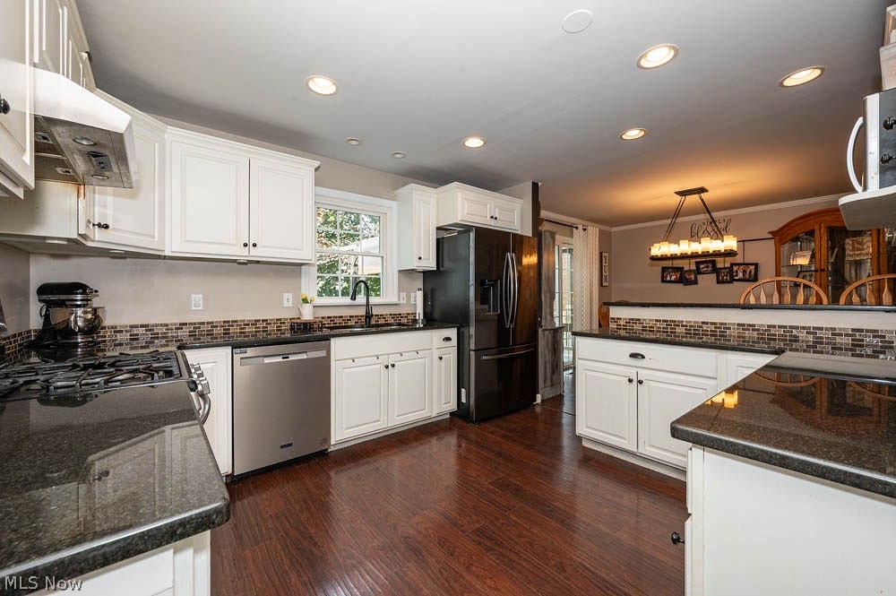 2236 Tanglewood Drive Salem OH 44460