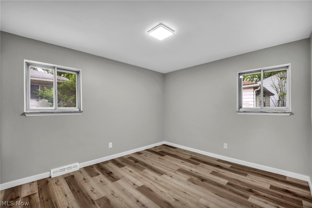 5597 Kenton Avenue Maple Heights OH 44137