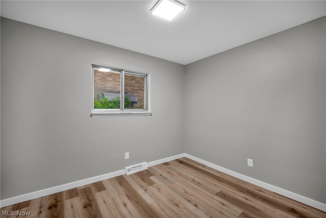 5597 Kenton Avenue Maple Heights OH 44137