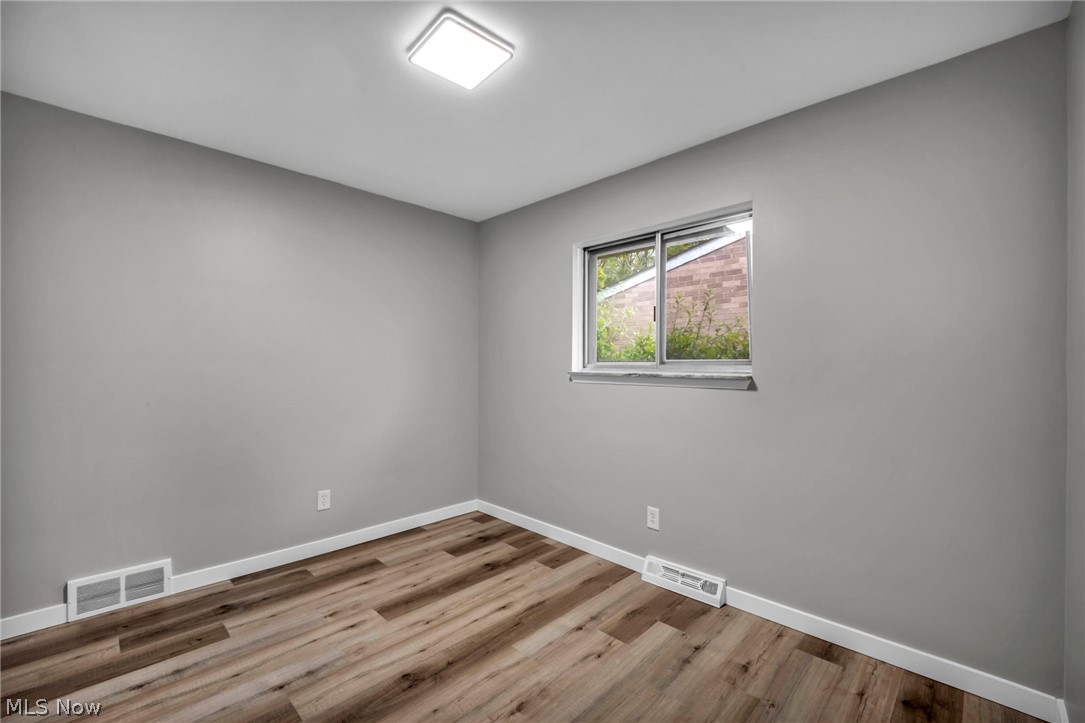 5597 Kenton Avenue Maple Heights OH 44137