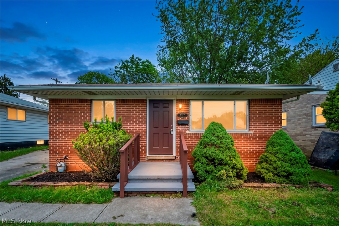 5597 Kenton Avenue Maple Heights OH 44137