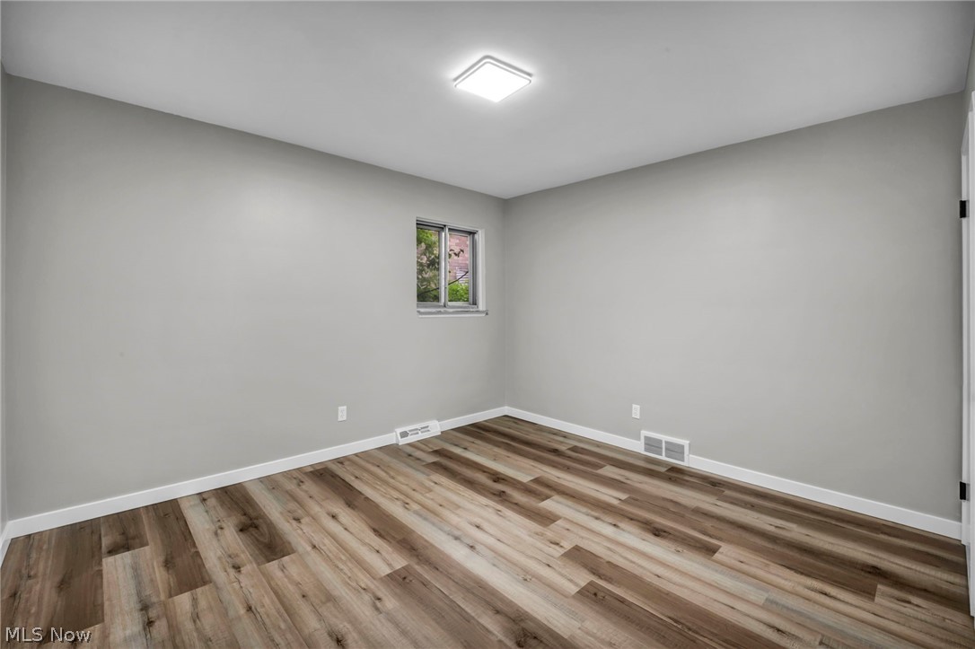 5597 Kenton Avenue Maple Heights OH 44137