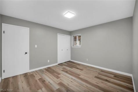 5597 Kenton Avenue Maple Heights OH 44137