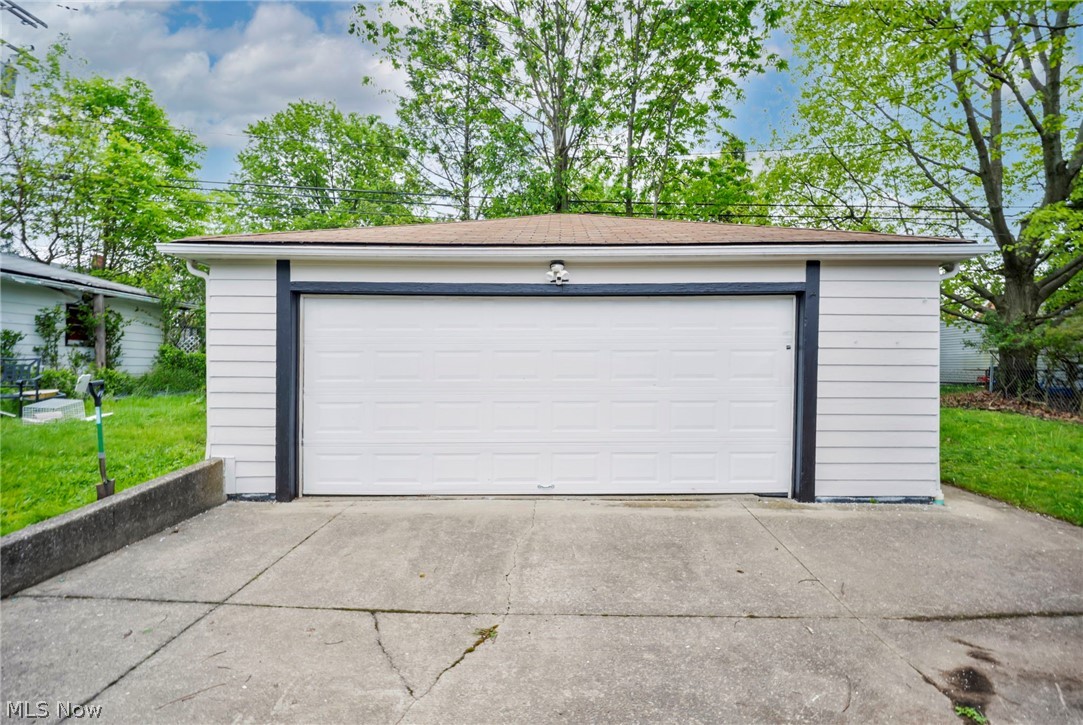 5597 Kenton Avenue Maple Heights OH 44137
