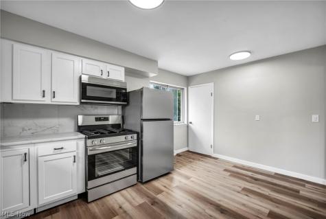 5597 Kenton Avenue Maple Heights OH 44137