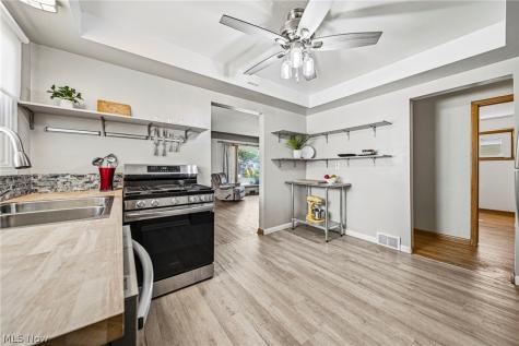 28626 Forest Road Willowick OH 44095