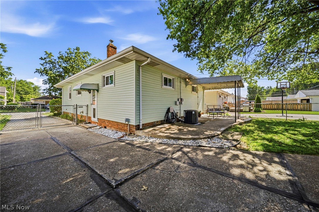 28626 Forest Road Willowick OH 44095